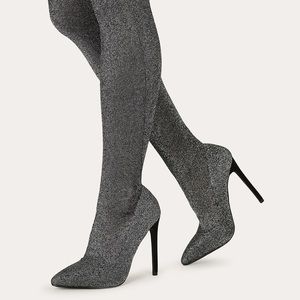 Stiletto thigh high pumps